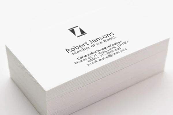 Logotipa un vizītkartes dizains
